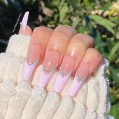 Pink And White Nails, Long Acrylic Nail Designs, Nagel Tips, French Tip Acrylic Nails, Long Acrylic Nails Coffin, Acrylic Nails Coffin Pink, Long Square Acrylic Nails, Bling Acrylic Nails, Acrylic Nails Coffin Short