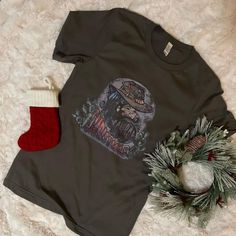 Vintage Style Cowboy Christmas Shirt Dark Green New With Tags Cowboy Christmas, Purple T Shirts, Navy Blue Shorts, Christmas T Shirt, Pink Cotton, Christmas Shirt, Christmas Tshirts, Striped Knit, Christmas Shirts