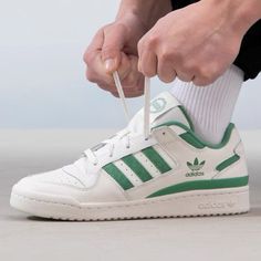 Brand New Mens Size Casual Green Skate Shoes With Cushioned Footbed, Green Casual Sneakers For Light Sports, Casual Green Adidas Skate Shoes, Casual Adidas Sneakers With Round Toe, Casual Adidas Logo Sneakers, Casual Adidas Skate Shoes, Adidas Originals Forum Low, Adidas Originals Shoes, Adidas Shoes Originals