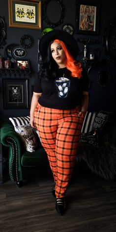 Goth Plus Size Buying Guide – Stygian Siryn Plus Size Halloween Outfit Ideas, Punk Fall Outfits Plus Size, Autumn Aesthetic Clothes Plus Size, Boho Grunge Plus Size, Eclectic Alternative Fashion, Cute Spooky Outfits, Mid Size Fashion Edgy, Goth Cottagecore Fashion Plus Size, Plus Size Office Goth