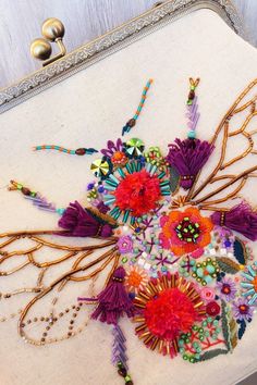 Bead Embroidery Inspiration, Fashion Embroidery Designs, Embroidering With Beads, Embroidery Beads Designs, Beaded Embroidery On Fabric, Summer Boho Outfits, Embroidery Trends, Curtain Embroidery, Embroidery And Beads