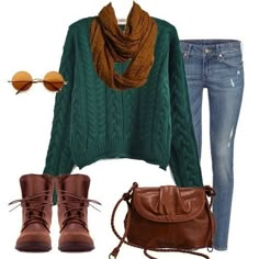 21fe5b8ba755eeaece7a450849876228desc49657608ri Green Sweater Outfit, Everyday Outfits Fall, Looks Jeans, Home Wear Women Pajamas, Home Wear Women Casual, Homewear Fashion, Cabin Fever, Mode Casual