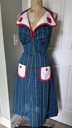 VIntage Malibu Media Apron Dress XS/S Women Blue Green Plaid Strawberry Pin Up | eBay Vintage Malibu, Fits Inspo, Dress Halter, Apron Dress, Green Plaid, Contemporary Fashion, Vintage Dress, Fitness Inspo, Dresses Xs