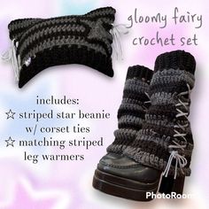 Cute Arm Warmers Aesthetic, Grunge Crochet Accessories, Crochet Scarf Grunge, Crochet Grunge Aesthetic, Black Crochet Clothes, Emo Sewing Patterns, Alt Crochet Accessories, Crochet Ideas Black Yarn, Crochet Alt Clothes