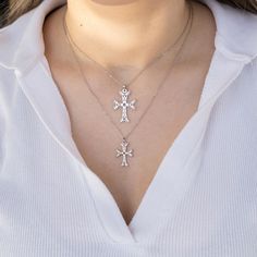 Introducing our flat Armenian cross: the perfect addition to your Armenian jewelry collection! The gorgeous piece is laser-cut in the traditional Armenian cross motif, and makes for the perfect piece to layer with other necklaces! This product is for the standard sized version of the pendant. For the mini sized version, please visit: www.etsy.com/ca/listing/1317949144/mini-armenian-cross-motif-necklace Armenian Cross, Armenian Jewelry, Arabic Jewelry, Engraved Cross, Everyday Bracelet, Turquoise Bead Necklaces, Greek Jewelry, Cross Jewelry, Religious Jewelry