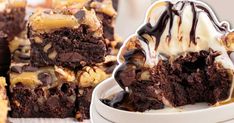 some brownies with ice cream and caramel on top