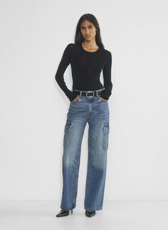 THE FARRAH HI-RISE CARGO JEAN Cargo Jeans Outfit, Fall Activewear, Suit Hat, Short Bra, Tailored Coat, Poplin Dress, Cargo Jeans, Cashmere Coat, Sweater And Shorts