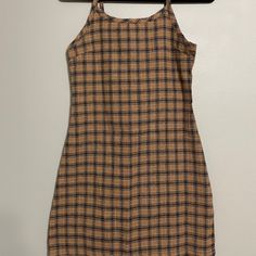 Brand New Never Worn!! Very Cute And Flattering (No Stretch) Plaid Mini Dress, Colorful Dresses, Cute Outfits, Womens Sizes, Plaid, Mini Dress, Brand New, Womens Dresses, Hair Styles