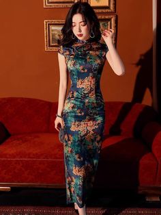 Silk Qipao, Qipao dress for women, Cheongsam, Chinese traditional dress – Beth and Brian Qipao Black Cheongsam, Chinese Cheongsam Dress, Qipao Pattern, Qipao Wedding, Red Qipao, Modern Qipao, Chinese Traditional Dress, Chinese Cheongsam, Traditional Chinese Dress