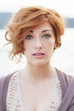 longer than my current chop, lovely style for the grow out. Blond Cenușiu, Haircuts 2014, Long Face Haircuts, Fall Hair Cuts, Short Wavy Hair, Best Short Haircuts, Short Wavy, Long Faces, Short Curly Hair