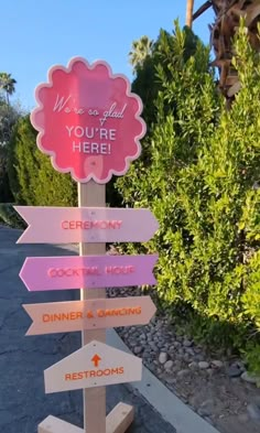 A Board Signage Ideas, Branded Event Decor, Interactive Pop Up, Standing Ceremony Wedding, Wellness Event Decor, Event Backdrop Design Ideas, Event Gate Design Entrance, Event Booth Design Ideas, Pink Signage