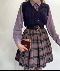 Twilight Inspired Outfits, Fall Outfits School, Outfit Idea Aesthetic, Aesthetic Fall Outfits, Idea Aesthetic, Leather Jacket Outfit, Outfit Blazer, Academia Fashion