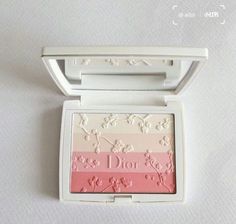 Alat Makeup, Makeup Accesories, Ethereal Makeup, Makeup Aesthetic, Fancy Makeup, Dior Makeup, روتين العناية بالبشرة, Elegant Makeup, All I Ever Wanted