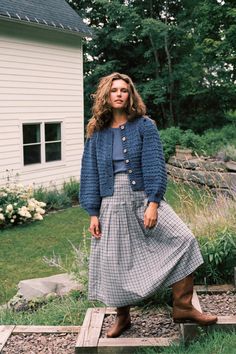 Fall Dress With Sweater Outfit, Layered Fall Dress, Fall Fashion Skirt Outfits, Styling Sweaters Casual, Fall Korea Outfit, Sweaters And Maxi Skirts, Cottagecore Vintage Dress, Irish Countryside Outfit, Minimal Cottagecore Outfits