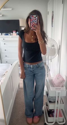 Dressing Up As Different Aesthetics, Consent Outfit Ideas, Cute Ootd Ideas, Outfit Inspo And Where To Buy, New Aesthetic Style, Utah Outfits Aesthetic, Basic Girl Outfits Aesthetic, Size 00 Outfits, Stolkhome Girl Outfits