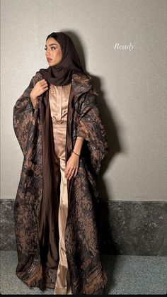 Event Dresses Classy, Elegant Fashion Outfits, Modest Evening Dress, Modern Hijab Fashion, Classy Winter Outfits, Modest Fashion Hijab