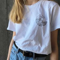 The Great Wave pocket T-shirt – Galartsy Retro Summer Outfits, Custom Made T Shirts, Kawaii Shirts, The Great Wave, Fashion Grunge, Funny Tee Shirts, Tee Outfit, Spring Shirts, Fashion Spring