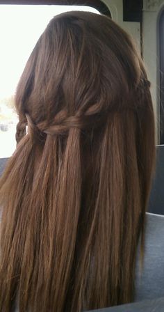 Gorgeous waterfall braid Waterfall Braid Naturally Curly Hair, Waterfall Hair, Waterfall Braid Crown, Long Hair Waterfall Braid, Loop Waterfall Braid, Waterfall Braid Brown Hair, Waterfall Hairstyle