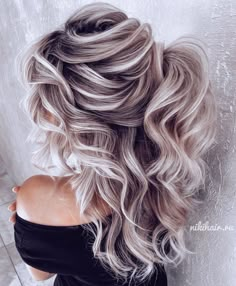 Asymmetrical Half Updo for Wedding Color Hairstyles, Gorgeous Hair Color, Blending Gray Hair, Finding Inspiration, Half Updo, Best Of Both Worlds, Loose Hairstyles, Half Up Half Down, All Hair Types