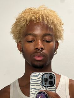 Platinum Blonde Hair Men Black, Blonde Curly Hair Men Black, Blonde Hair Black Men, Black Men Blonde Hair, Black Man Blonde Hair, Blonde Afro Men, Honey Blonde 4b Hair, Black Guy Bleached Hair, Platinum Blonde Hair Men