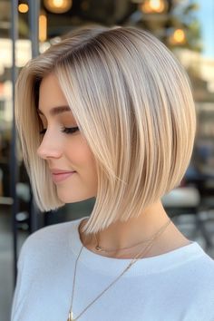 Elevate your look with 22 cute inverted bob hairstyles that add a playful twist to your style. 💁‍♀️ #InvertedBob #CuteHair Blonde Layered Hair, Short Layered Bob Haircuts, Inverted Bob Hairstyles, Blonde Bob Hairstyles, Beautiful Haircuts, Medium Bob Hairstyles, Chin Length Hair, Blending Gray Hair