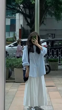 Oversized Outfit Ideas Korean, Korean Skirts Outfit, Japanese Modest Outfit, Korean Fashion Modest, Indonesia Outfit Ideas, Korean Comfy Outfits, Oversized Dress Outfit, Southeast Asia Outfits, Korean Hijab Outfit