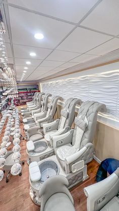 Spa Bowl, Spa Pedicure Chairs, Pedicure Chairs For Sale, Spa Pedicure, Spa Chair, Pedicure Chair, Old Chairs, Salon Interior Design, Package Deal