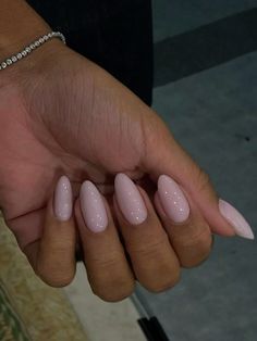 Natural Oval Nails Almond, Natural Nail Ideas Acrylic, Almond Nails Natural Color, Almond Natural Acrylic Nails, Solid Colors Nails, Rose Almond Nails, Almond Nails Color Ideas, Basic Nails Almond