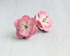 Sakura Polymer Clay, Earrings For Bride, Ear Crawlers, Beaded Rope, Red Bracelets, Triangle Earrings, Earrings Stud, Pink Earrings, Delicate Earrings