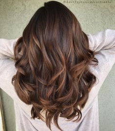 Light Brown Balayage For Thick Hair Mocha Color Hair, Light Brown Balayage, Mocha Hair, Brunette Ombre, Chocolate Brown Hair Color, Brunette Balayage