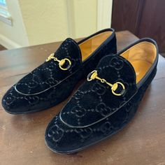 These Are A Pair Of Authentic Gucci Jordaan Gg Velvet Loafer! They Are Black And A Gucci Size 9.5. Please Refer To Gucci Website For Us Conversion. These Have Only Been Worn A Couple Of Times. These Are Still Sold On Gucci Website For $950. Black Gg Velvet Black Leather Trim Blake Construction Horsebit Detail Leather Sole .5” Heel Made In Italy Gucci Jordaan, Velvet Loafers, Leather Trim, Loafer Shoes, Leather Trims, Men's Shoes, Black Leather, In Italy, Loafers