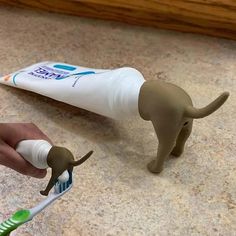 Pooping Dog Butt Toothpaste Topper, Funny Toothpaste Dispenser Cap Self Closing Toothpaste Caps Toothpaste Squeezer Toothpaste Covers Bathroom Accessories 2023 - US $4.99 Pooping Dog, Dog Toothpaste, Funny Gadgets, Gag Gifts Christmas, Prank Toys, Toothpaste Squeezer, Funny Gifts For Men, Kids Laughing, Toothpaste Dispenser