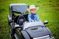 Country Babies, Dad Crafts, Southern Baby, Baby Jordans, Cowgirl Magazine, Cowboy Baby, Cute Babies Photography, Texas Bluebonnets, Funny Baby Clothes