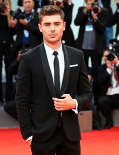 Black Prom Suits For Guys, Zac Efron Suit, Black Prom Suits, Suits For Guys, Black Tuxedo Wedding, Mens Tux, Groom Suit Black