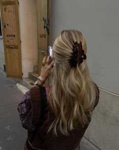 Hair Updos Easy, Updos Easy, Cabello Afro Natural, Easy Hair Updos, Pelo Afro, Blonde Hair Inspiration, Hairstyles For School