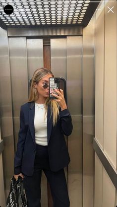 Internship Outfit, Young Professional Outfits, Business Professional Outfits, Lawyer Fashion, Lawyer Outfit, Corporate Attire, Corporate Fashion, Professional Outfits Women, Chique Outfits