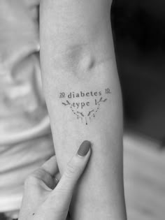 Small T1d Tattoos, Medical Id Tattoo Type 1, Tattoo Ideas For Diabetics, Tattoos For Diabetics, Tattoos For Type 1 Diabetics, Medic Alert Tattoo, Type One Tattoo, Medical Id Tattoo, Dyslexic Tattoos