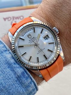 Bezel Watch, Fine Watches, Men's Watches, Luxury Watches For Men, Watch Sale, Luxury Watches, Omega Watch, Rolex, Wrist Watch