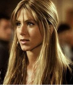 Jeniffer Aniston, Jennifer Aniston Hair, Jenifer Aniston, Jen Aniston, 90s Hairstyles, How To Style Bangs, Fringe Hairstyles, Long Hair With Bangs, Long Blonde