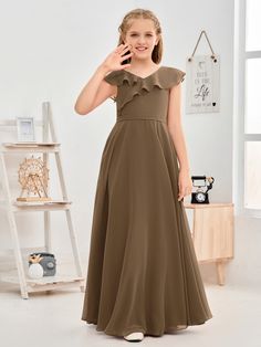 This beautiful Wavy V-Neck Chiffon Junior Bridesmaid Dress is perfect for any special occasion. The chiffon fabric ensures comfort and a flattering fit, while the ruched V-neckline creates a stylish silhouette. The wavy waistline provides a unique look that is sure to stand out. Jr Bridesmaid Dresses, Bridesmaid Dresses Sage, Chocolate Bridesmaid Dresses, Moss Bridesmaid Dress, Dusk Bridesmaid Dress, Ink Blue Bridesmaid Dresses, Peacock Bridesmaid Dresses, Mulberry Bridesmaid Dresses, Grape Bridesmaid Dresses