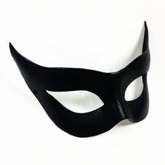 Black Leather Mask  Catwoman Batgirl Batman by ReliableLeather Cheap Fitted Black Costume, Black Leather Bunny Mask, Superhero Mask Black, Batman Woman Costume Batgirl, Purple Catwoman Mask, Batgirl Face Mask, Batwomen Mask, Cat Woman Batman Costume, Catwoman Masks