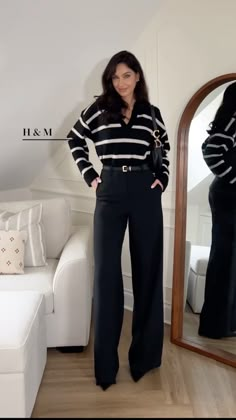 Old Money Essentials, Wag Outfits, Cute Outfits With Leggings, Casual Work Outfits Women, Women's A Line Dresses, Casual Professional, Professional Outfits Women, Short Women Fashion, Line Dresses