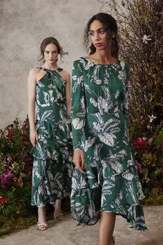 Asymmetrical Dress Casual, Pant Suits, Atelier Versace, Naeem Khan, Zac Posen, Floral Dresses, Vogue Fashion, Marchesa, Fashion Show Collection