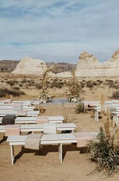 many benches are set up in the desert