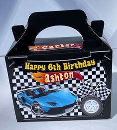 It's a bespoke HotWheels birthday party bag, perfect to surprise your guests and also to decorate your party. That would for sure put a smile on your child's face. Hot Wheels Goodie Bags, Kids Party Boxes, Favor Boxes Birthday, Birthday Party Packs