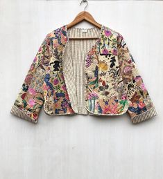 New Style Women's Quilted Jacket Block Printed Boho Style Quilted Handmade Jackets Coat Holidays Gifts Button Closer Jacket for Women Gifts - Etsy Portugal Patchwork Quilt Jacket, Boho Quilt, Handmade Patch, Fall Winter Jacket, Womens Quilted Jacket, Boho Jacket, Mode Boho, Quilt Jacket, Jacket For Women