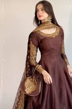 Asian Fits, Brown Wedding Dress, Asian Style Clothes, Latest Bridal Lehenga Designs, Latest Bridal Dresses, Traditional Indian Dress, Desi Fashion Casual, Pakistani Fancy Dresses