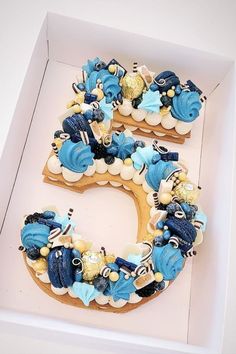 5th Birthday Cake. Blue Cake for a Baby Boy Birthday Number 5 Cake, Sonic Birthday Cake, Birthday Cupcakes Boy, Cake Designs For Boy, 18th Cake, 80 Birthday Cake, 5th Birthday Cake, Chocolate Cake Designs