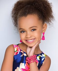 Best Pageant Headshots: 2022 Edition - Pageant Planet Natural Pageant Headshots, Pageant Headshots Poses, Pageant Headshots Kids, Glitz Pageant Hair, Natural Pageant, Pageant Photography, Pageant Headshots, Pageant Makeup, Kids Pageant