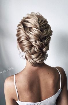 Twisted Wedding Hairstyles, Wedding Hairstyles Updo Long Hair, Regal Wedding Hair, Bridal Side Hairstyles, Wedding Hair Updo Elegant, Side Updo Wedding Hair, Hairstyles For Off The Shoulder Dress, Wedding Hair Updos, Hairstyle Elegant